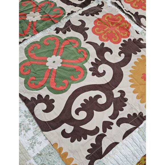 Crate & Barrel Bukhara Napkins (Set of 4) 20" x 20" - Picture 4 of 9